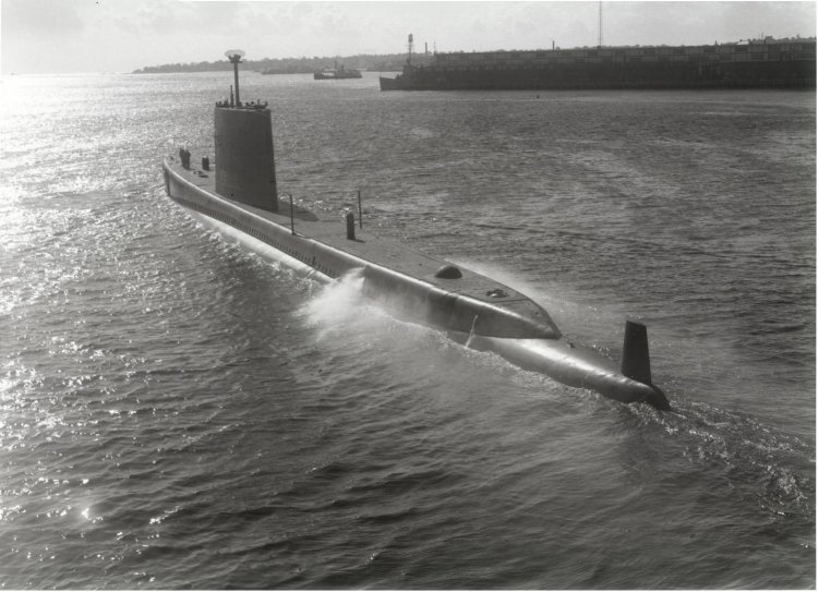 Fleet Naval Submarine USS SAILFISH SS 572 USN Navy Photo Print 