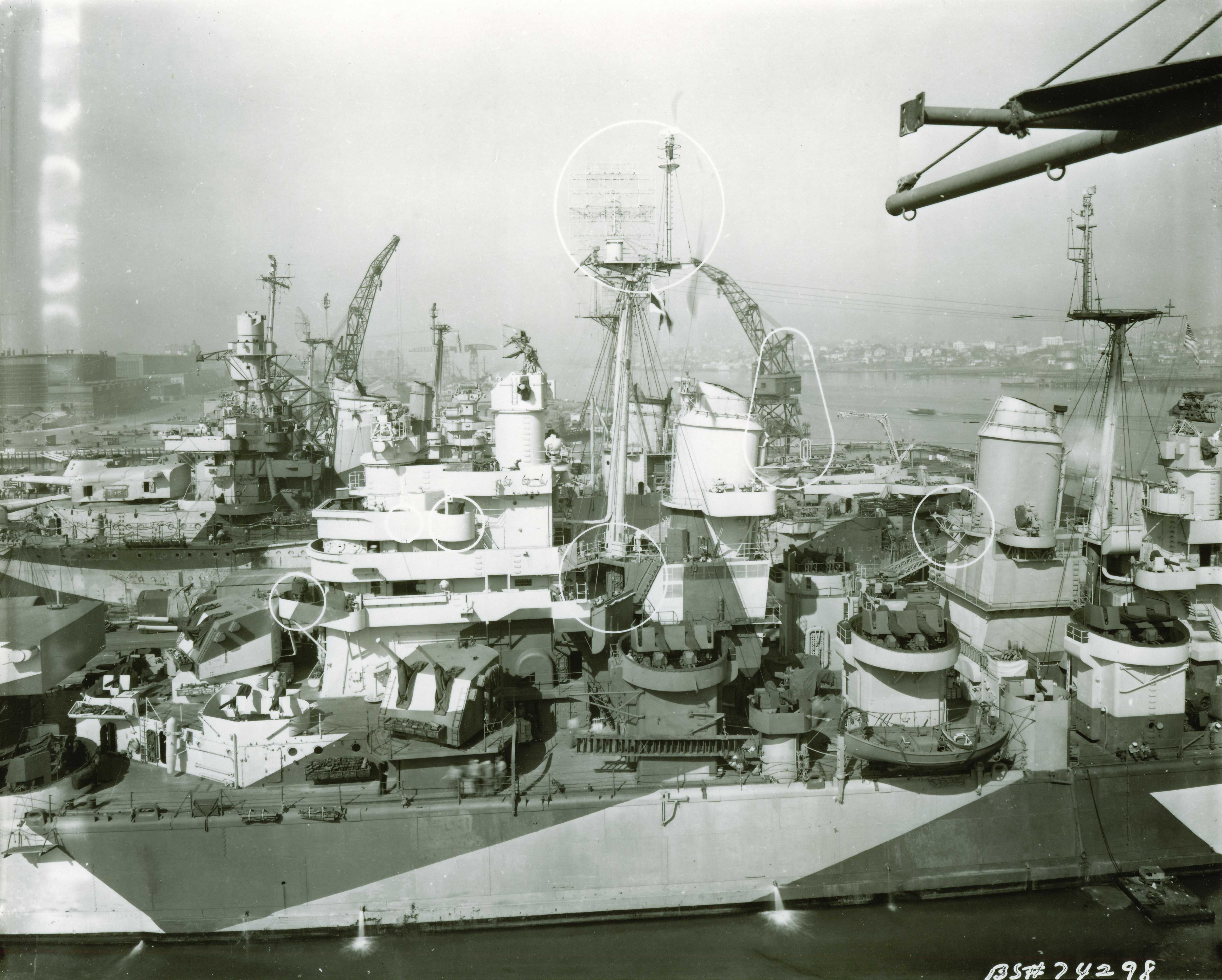 Балтимор корабль. Тяжелый крейсер Балтимор. USS Baltimore (CA-68). USS Baltimore CA-68 1943. Baltimore Cruiser CA 68 1943.