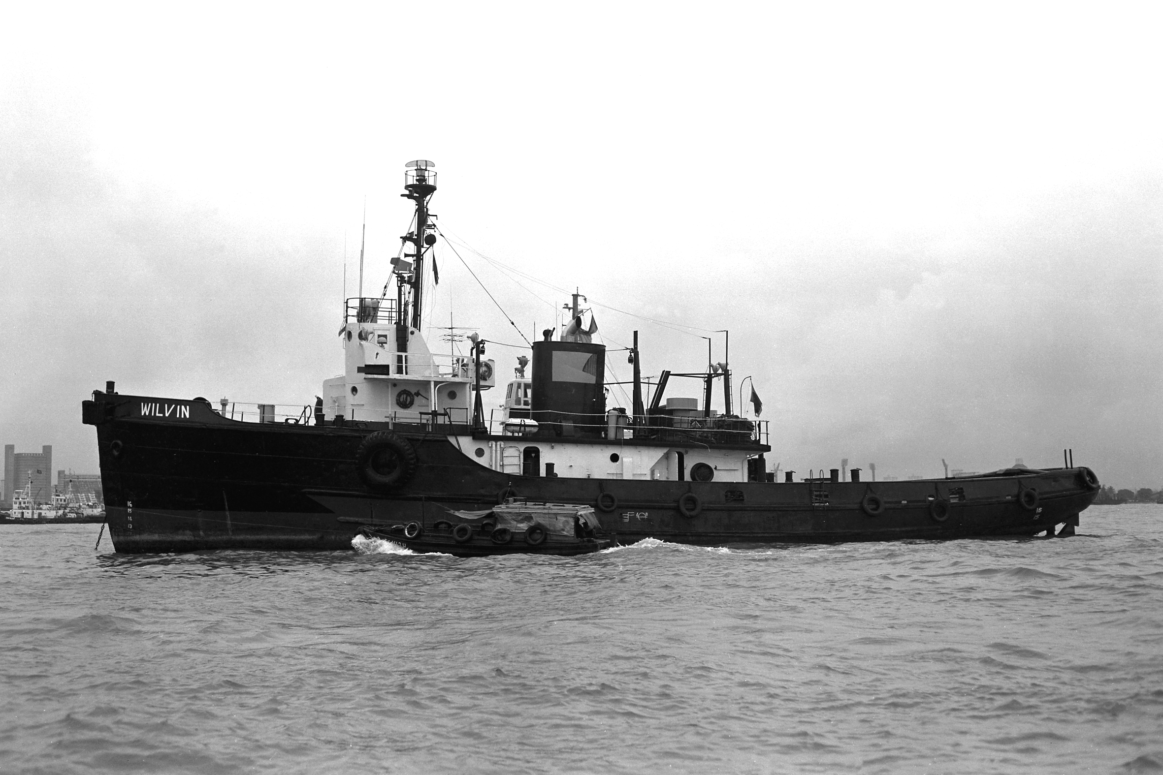 Auxiliary Fleet Tug (ATA)